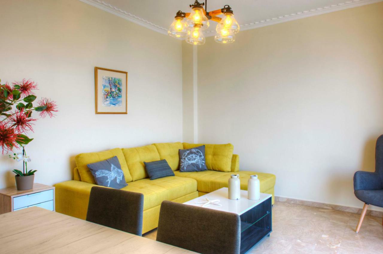 T8 Apartment On The Beach Benitses  Extérieur photo